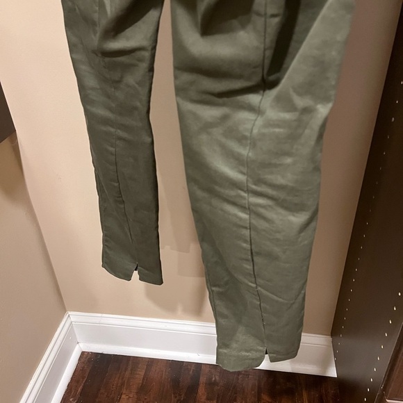 H&M Women's Olive Green Chinos - Picture 4 of 8